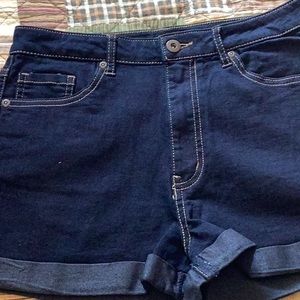 FOREVER 21 Stretch Jean Shorts